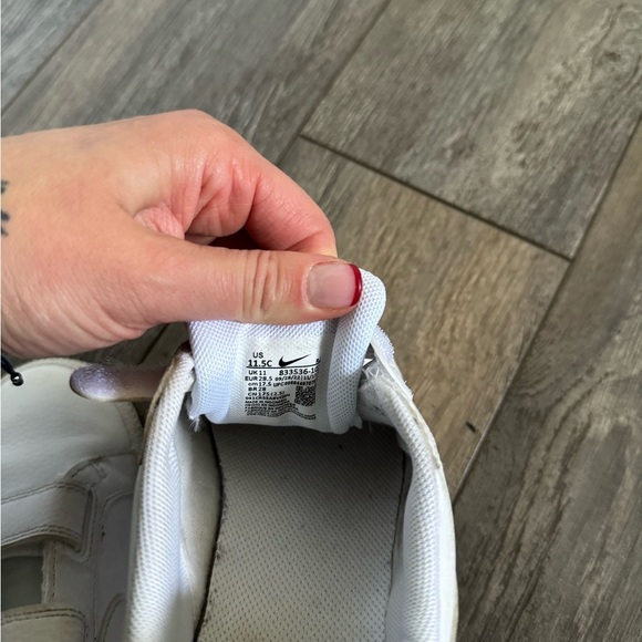 Nike White Velcro Strap Sneakers - Picture 6 of 6